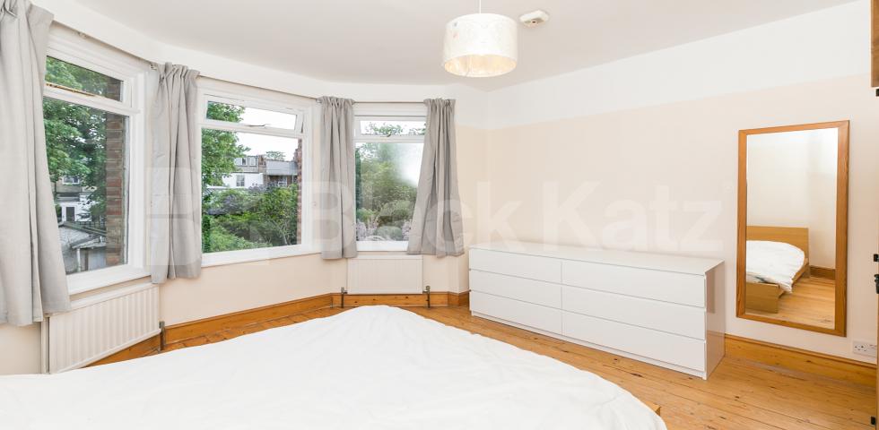 			2 Bedroom, 1 bath, 1 reception Flat			 Goodwyns Vale, Muswell Hill